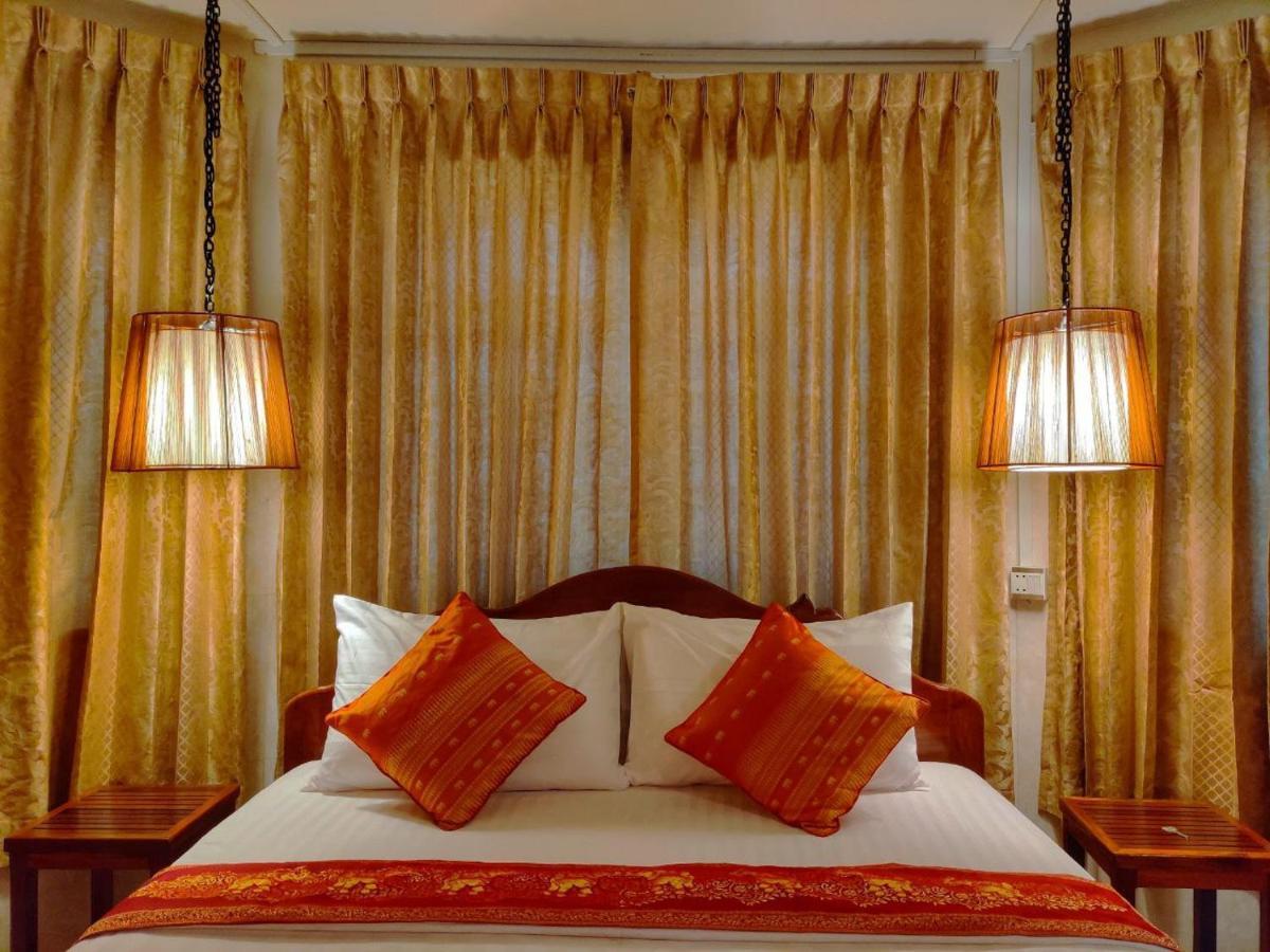 Le Tonle Hotel Kratie Bagian luar foto