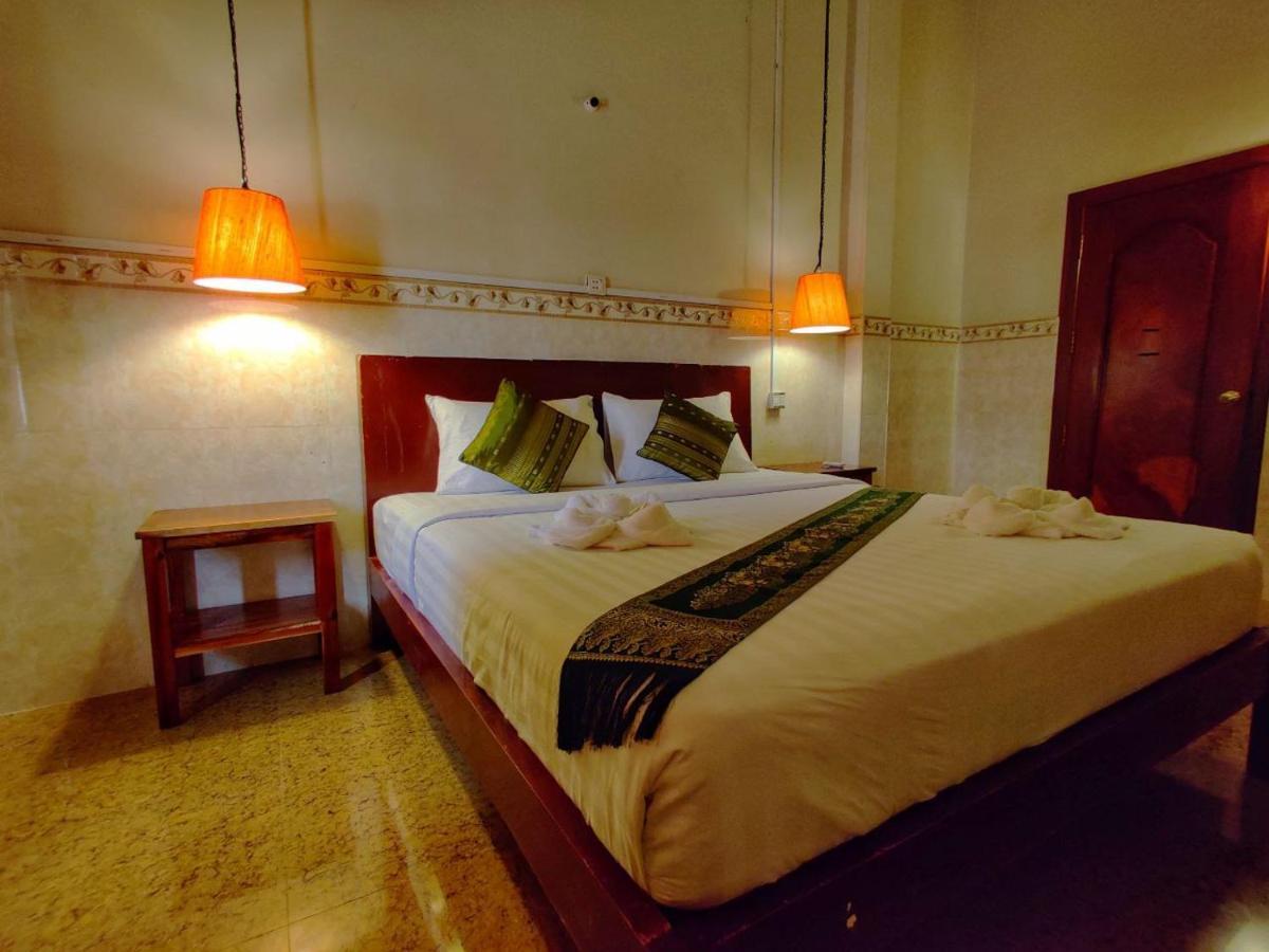 Le Tonle Hotel Kratie Bagian luar foto