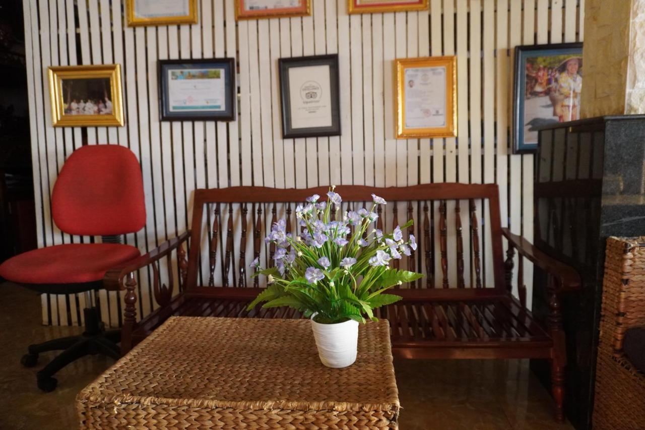 Le Tonle Hotel Kratie Bagian luar foto