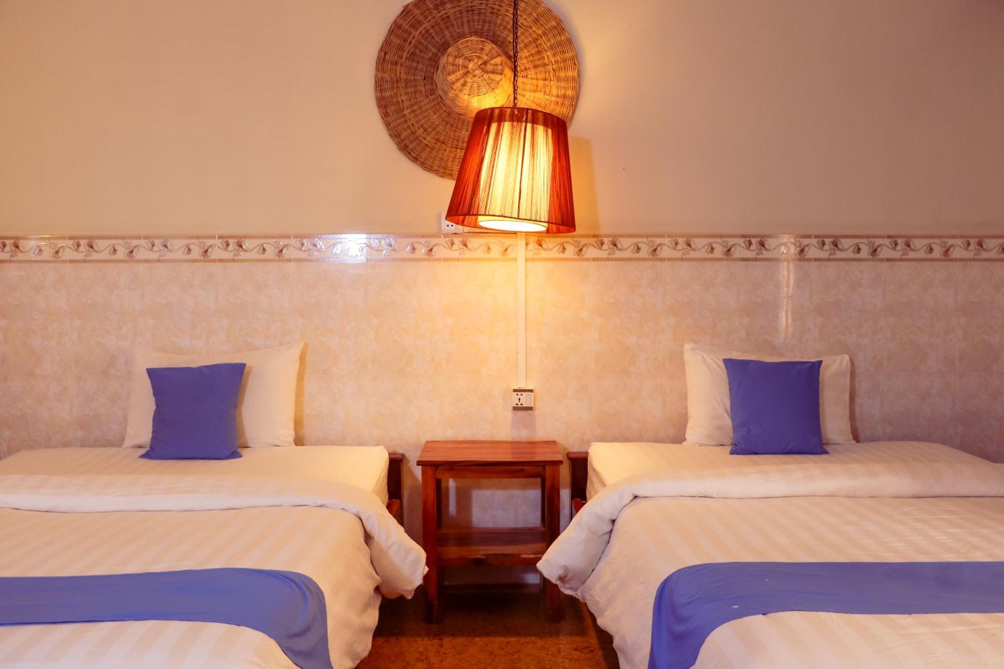 Le Tonle Hotel Kratie Bagian luar foto