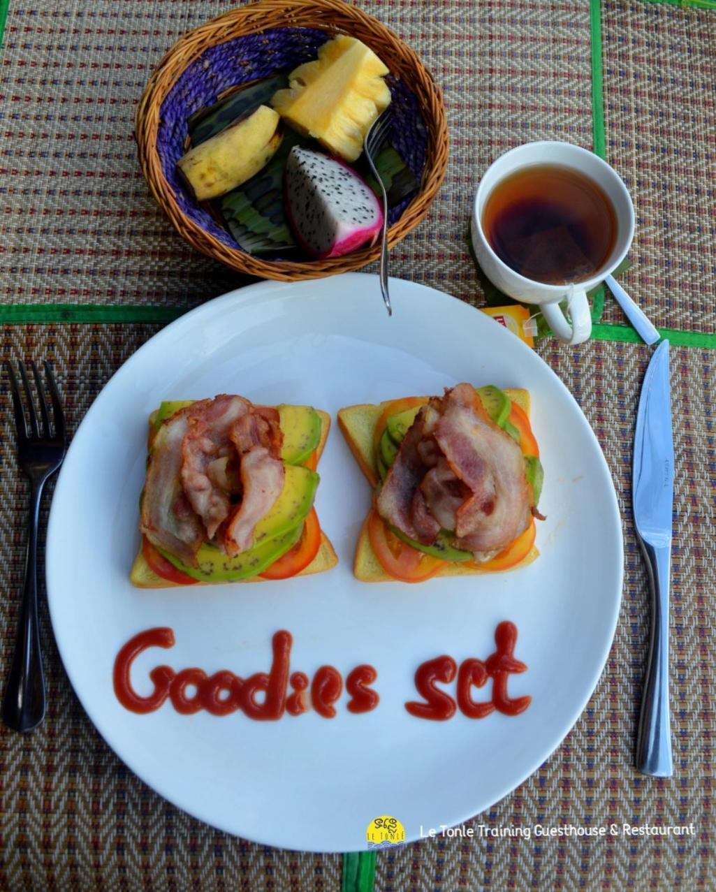 Le Tonle Hotel Kratie Bagian luar foto
