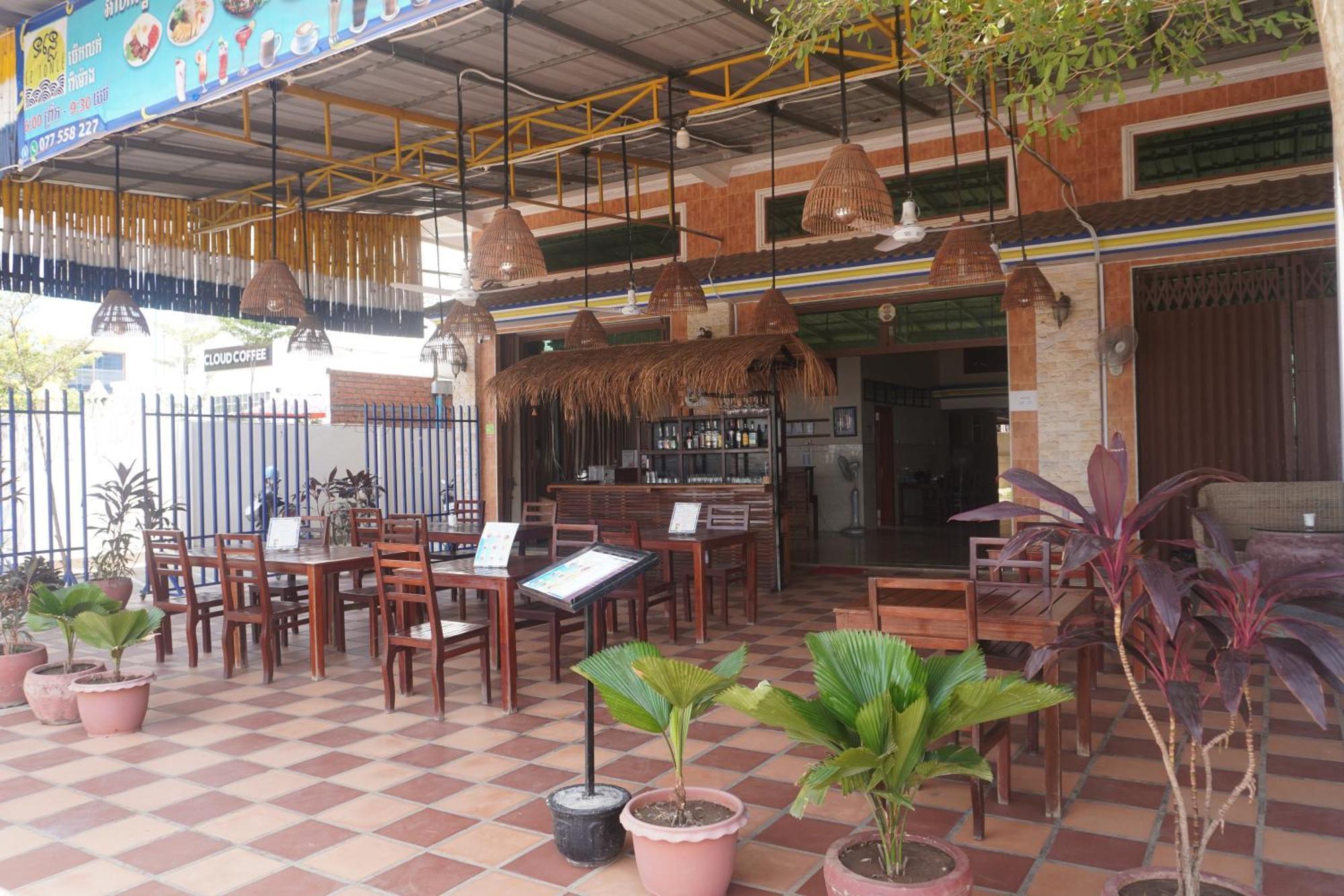 Le Tonle Hotel Kratie Bagian luar foto