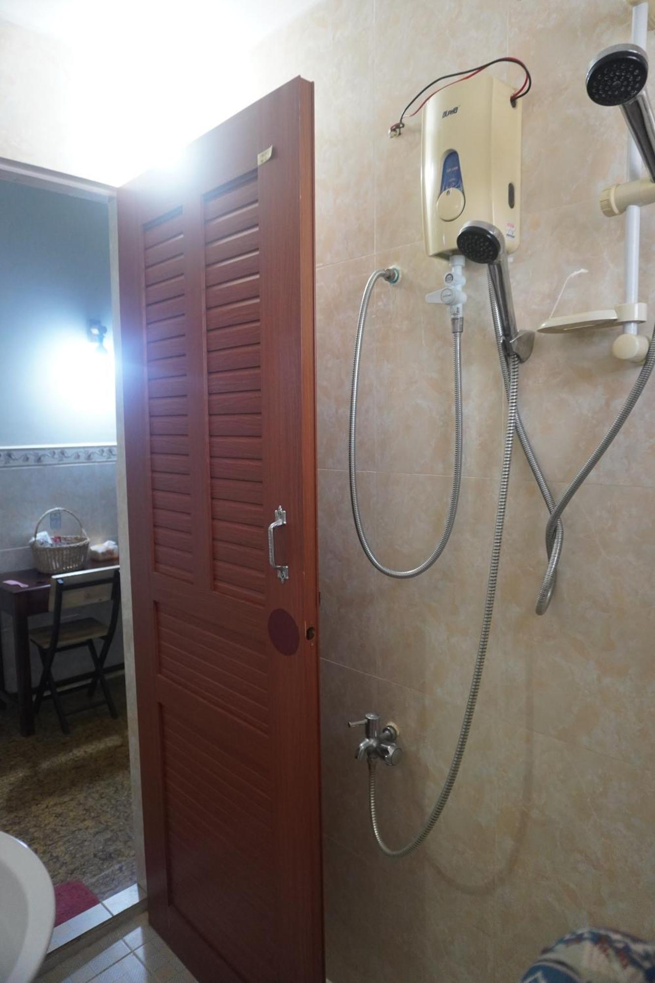 Le Tonle Hotel Kratie Bagian luar foto